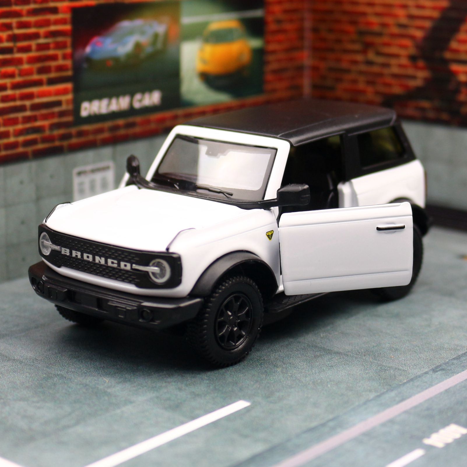 1/36 Ford Bronco SUV Off-Road  - Kids Toys Reviews recensie en prijs